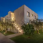 Lana Premium Residence